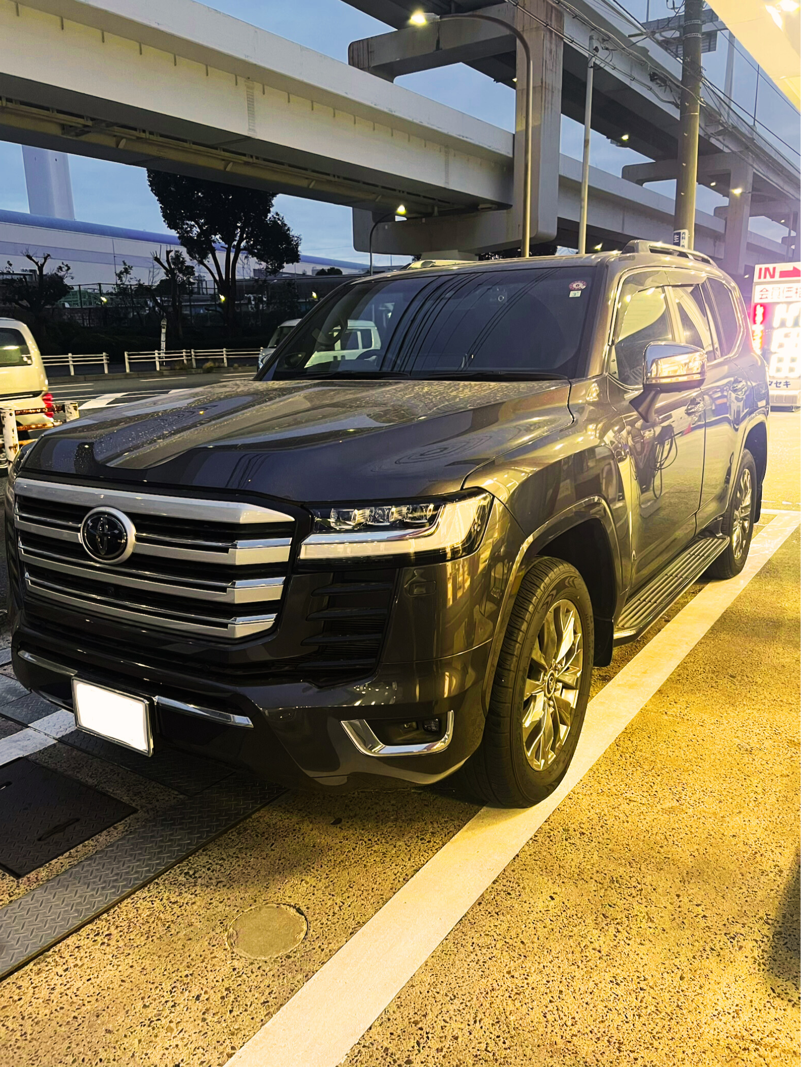 トヨタ ランドクルーザー300 ZX